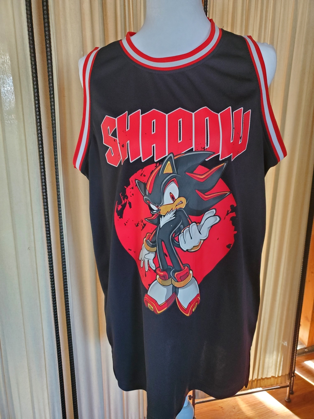 Shadow Graphic Black and Red Tank Top